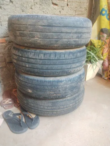 Vendo pneus 14