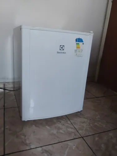 Vendo Frigobar em boas condições de uso