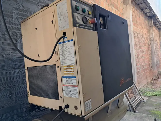 Compressor de parafuso 