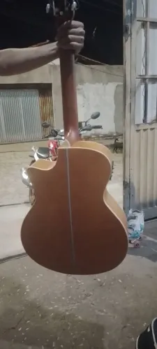 Vendo violão