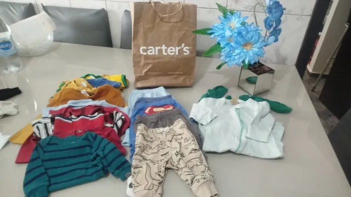 Lote de Macacão carters e outras marcas