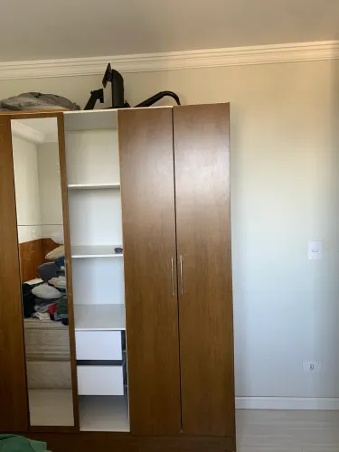GUARDA ROUPA DOAÇÃO