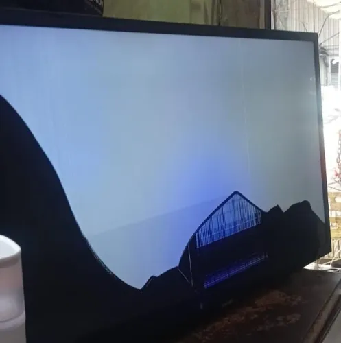 Venda tela de TV smart Samsung tela trincada 