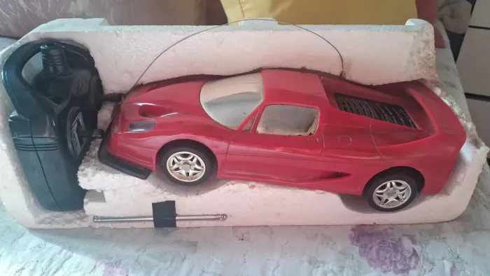 CARRINHO DE CONTROLE REMOTO F50 MODELO 6908 ORIGINAL ANOS 90 EM PERFEITO ESTADO, COM CAIXA