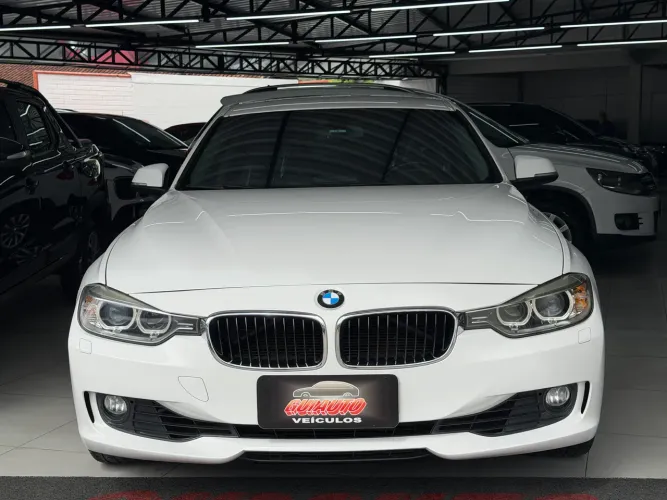 BMW 320I A 2.0 Turbo/activeflex 16V 184cv 4P 2014