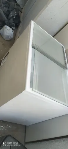 Vendo Freezer tampa de vidro , bom estado de conservação