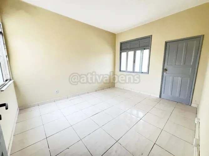 Apartamento grande com 02 Quartos em Irajá 08 min do metrô de Irajá
