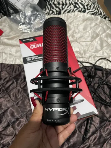 Microfone hyper x quad cast