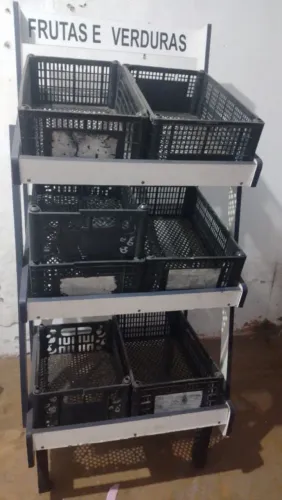 Vendo fruteira espaçosa
