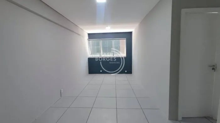 Sala Comercial 49m² no Boulevard Alavanca | Pronta para Consultório ou Escritório