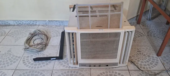 AR CONDICIONADO 7,500BTUS GELANDO +40 M DE FIO+ 2 MÃOS INGLESA.