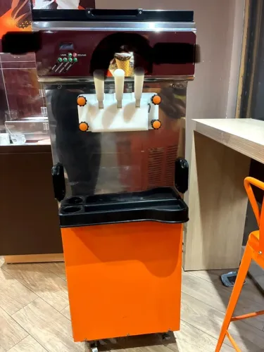 Maquina de Sorvete Expresso Cremorella