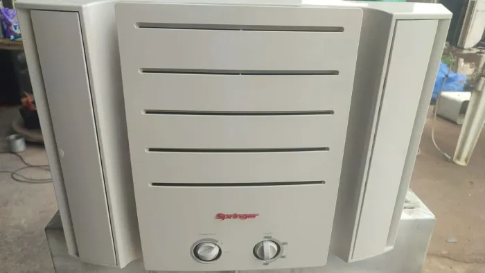 Vendo ar condicionado SPRiNGER 110 volts/10.000 mil BTUs 