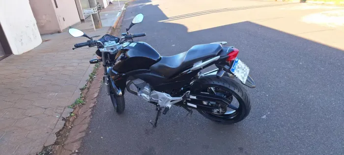 CB300 R