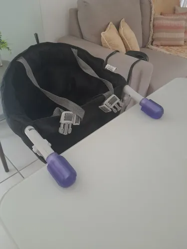 Cadeira de mesa pra bebê 