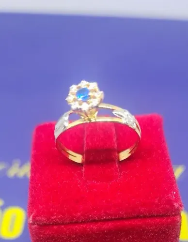 Anel de Formatura Ouro 18 Kilates Peso 1.35 Gramas Cabeça 6 mm Todos os Cursos