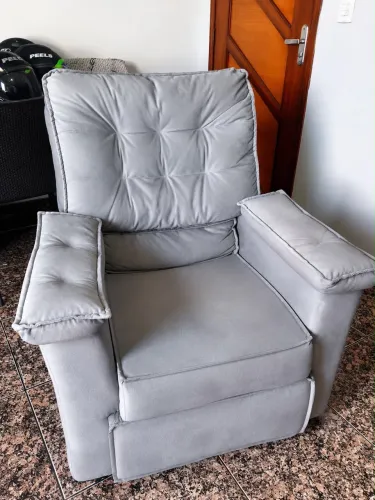 Poltrona reclinável
