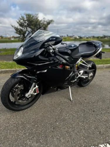 MV AGUSTA F4