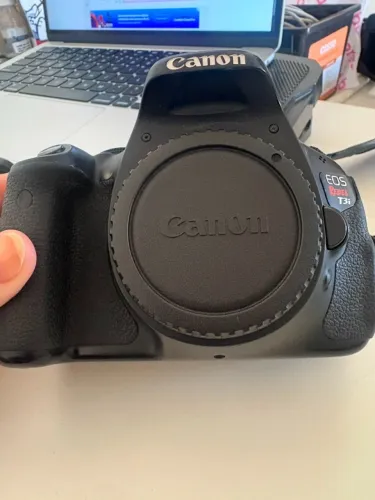 Câmera t3i canon corpo