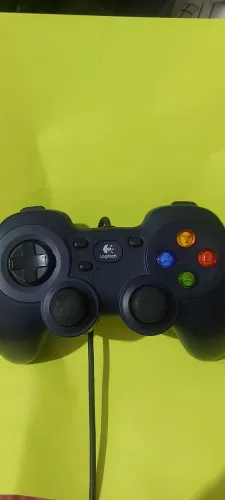 Controle Logitech Game
