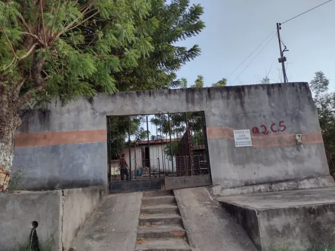 Vendo casa no dignidade, bairro angelim