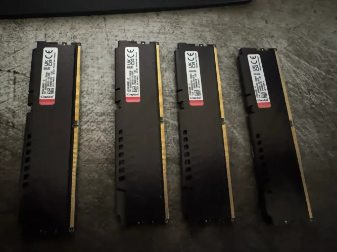 Memória KINGSTON DDR5 6000MHZ 4x16GB