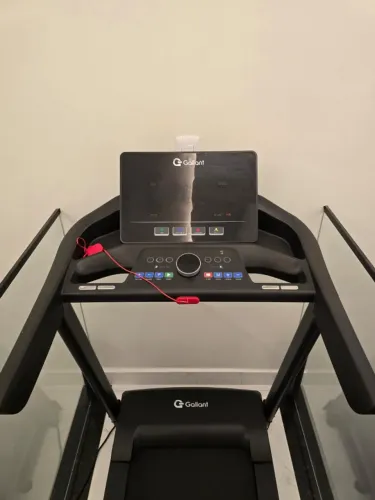 Esteira Gallant Elite Pro - Até 18km/h | Inclinação Eletrônica | Dobrável
