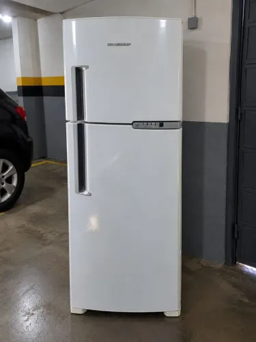 Geladeira Brastemp Frost Free 380 litros funcionando perfeitamente