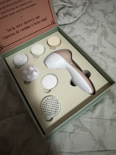 Massageador facial