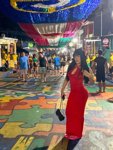VENDO VESTIDO LONGO VERMELHO