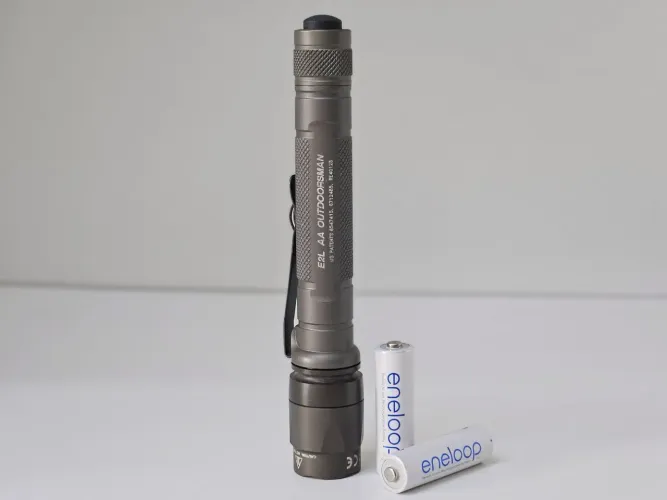 Lanterna Surefire E2LAA