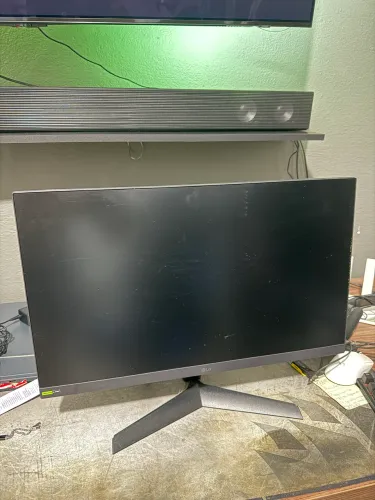 Monitor Gamer LG 24" UltraGear 180Hz 1ms (24GS60F-B) - Impecável / Com NFe