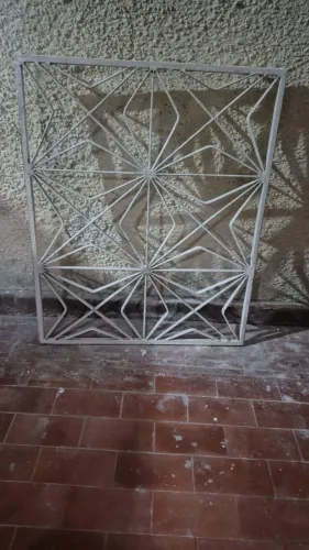 Grade de janela 0,89 x 0,56 