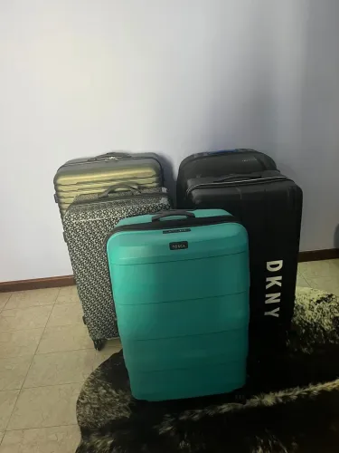MALAS SEMI NOVAS USADAS SOMENTE UMA VEZ