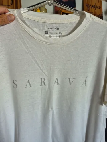 Camisa OSKLEN Saravá bege tecido especial 