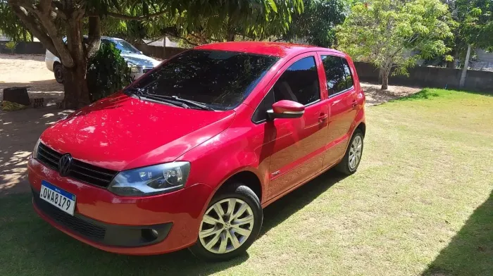 Volkswagen Fox 1.0 MI Total Flex 8V 5P 2014