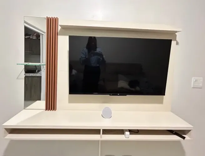 Painel Home Suspenso para TV de até 55 polegadas
