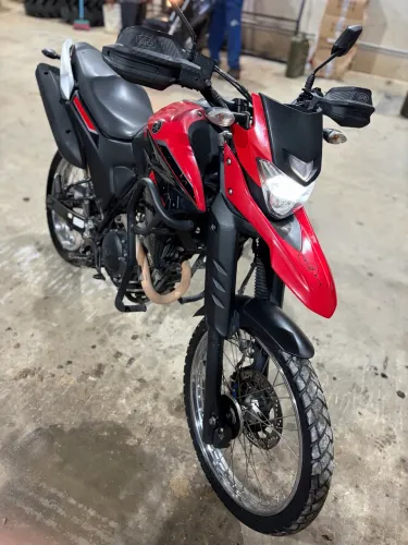 Yamaha Lander 250 2023 Vermelha
