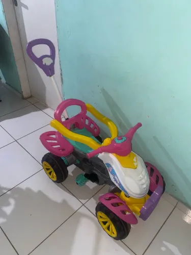 Quadriciclo infantil