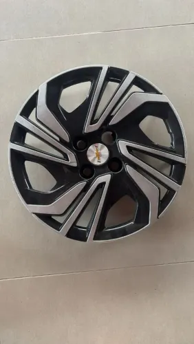 03 Calotas  Original Aro 15 - Chevrolet Ônix 2026<br>Obs: Nunca usada