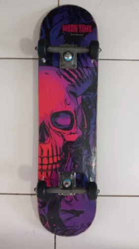 Skate Street...
