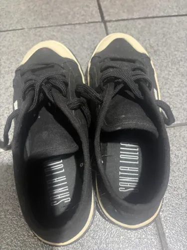 Vendo tênis feminino Santa Lola