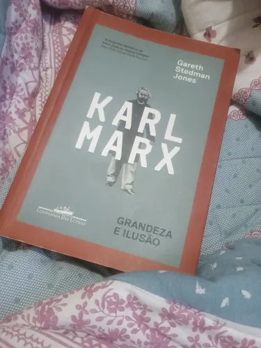 Livro de filosofia política marxista