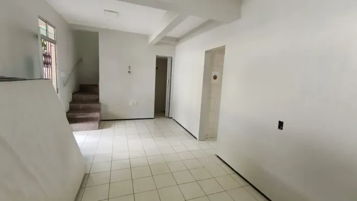 Vendo casa com 3 dormitórios | Condomínio Aeronáutica