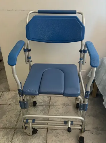 Cadeira de banho em alumínio