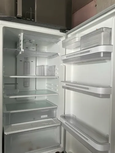 Geladeira Electrolux Frost Free DF52X Inox - Turbo Freezer e Drink Express