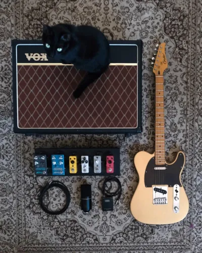Instrumentos & Equipamentos Musicais