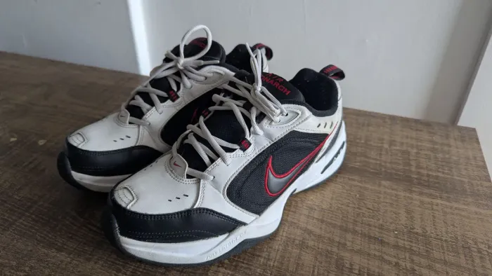 Nike Air Monarch IV, usado
