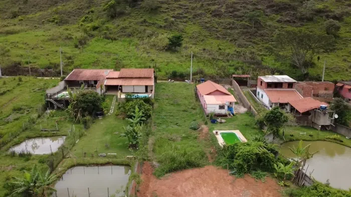 Terreno em Chácara , de frente para a Cachoeira de Menezes