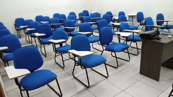 Cadeira universitária / colégio
